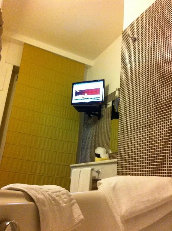 Bcomfort Hotel Cagliari 0*,